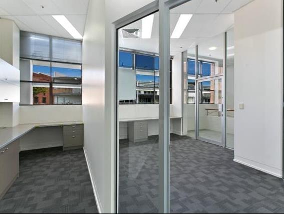 Click to view all images 76 Commercial Road Newstead QLD 4006 - Image 2