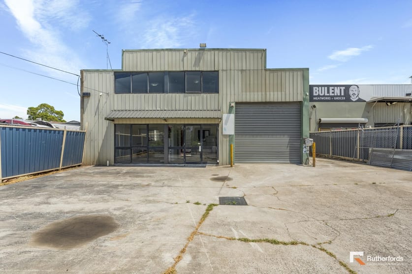 Click to view all images 57 Cromer Avenue Sunshine North VIC 3020 - Image 1