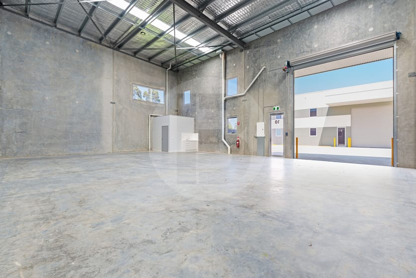 Click to view all images 2/104 HAM STREET South Windsor NSW 2756 - Image 2