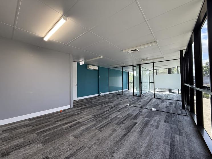 Click to view all images Unit 1/3 Kaleski Street Moorebank NSW 2170 - Image 2