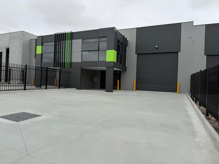 Click to view all images 12 & 14 Craftsman Drive Diggers Rest VIC 3427 - Image 2