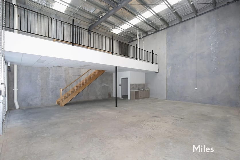 Click to view all images 9/11-13 Northpark Drive Somerton VIC 3062 - Image 2