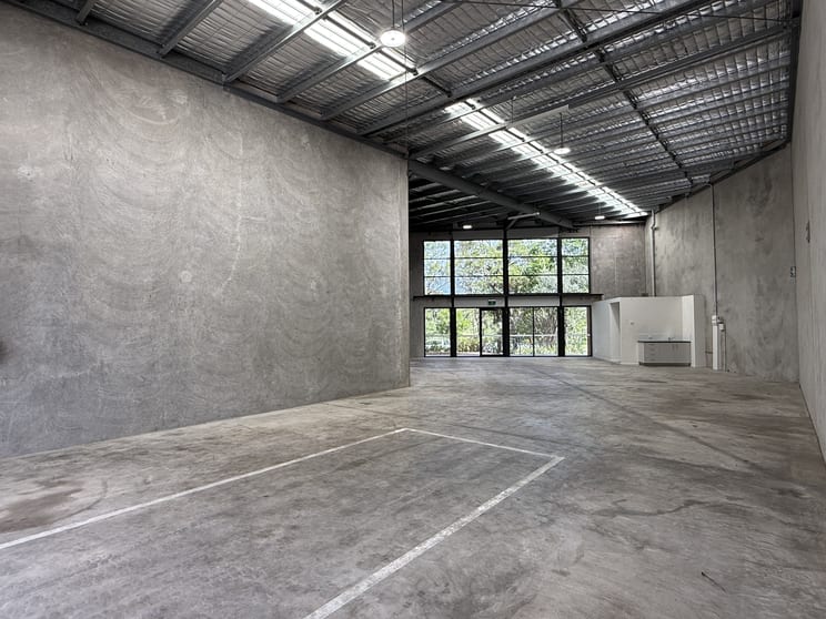 Click to view all images 3/2-4 Claude Boyd Parade Corbould Park QLD 4551 - Image 2