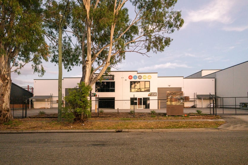 Click to view all images 236 & 238 Earnshaw Road Northgate QLD 4013 - Image 1