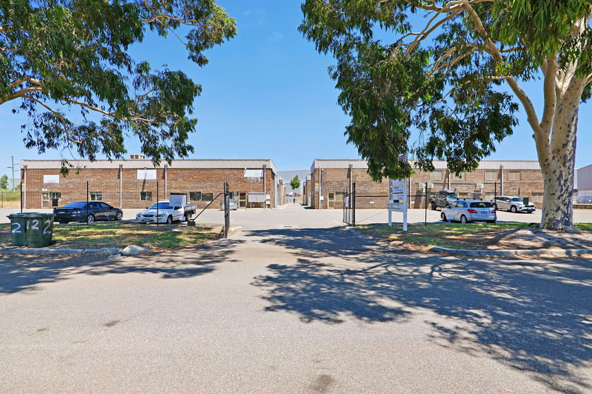 2/11 Anvil Way Welshpool WA 6106 - Image 1