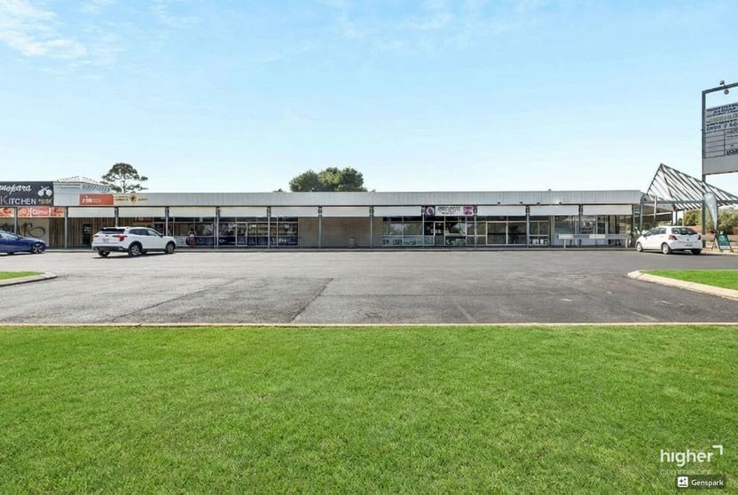 Click to view all images 240 Peachey Road Smithfield Plains SA 5114 - Image 1