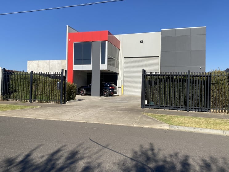 Click to view all images 83 Davies Avenue Sunshine North VIC 3020 - Image 1