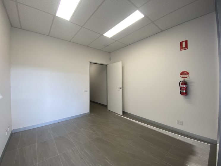 Click to view all images 83 Davies Avenue Sunshine North VIC 3020 - Image 2