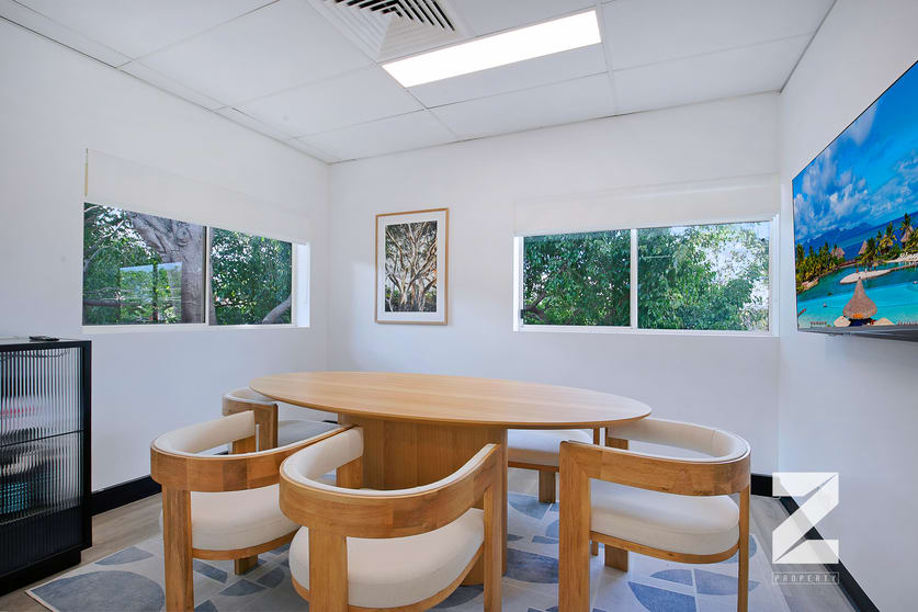 Click to view all images 18 Thynne Road Morningside QLD 4170 - Image 3