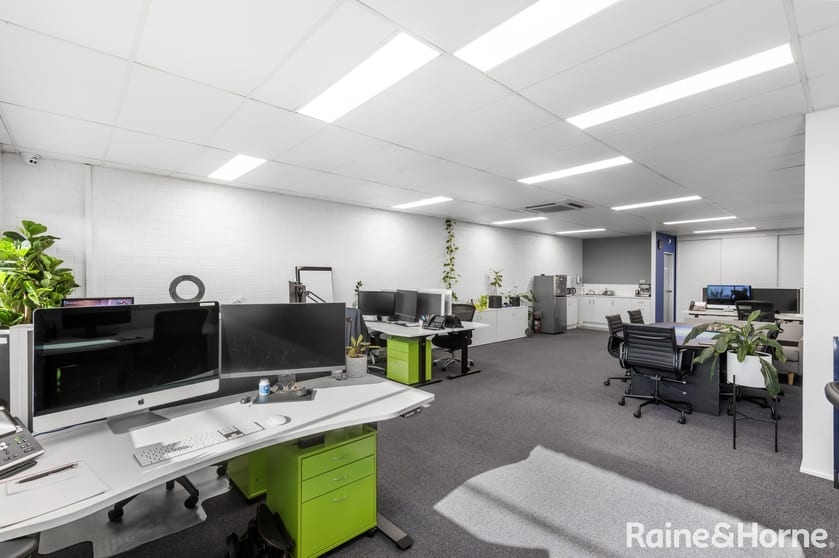 Click to view all images 1/59 Kinghorne Street Nowra NSW 2541 - Image 2