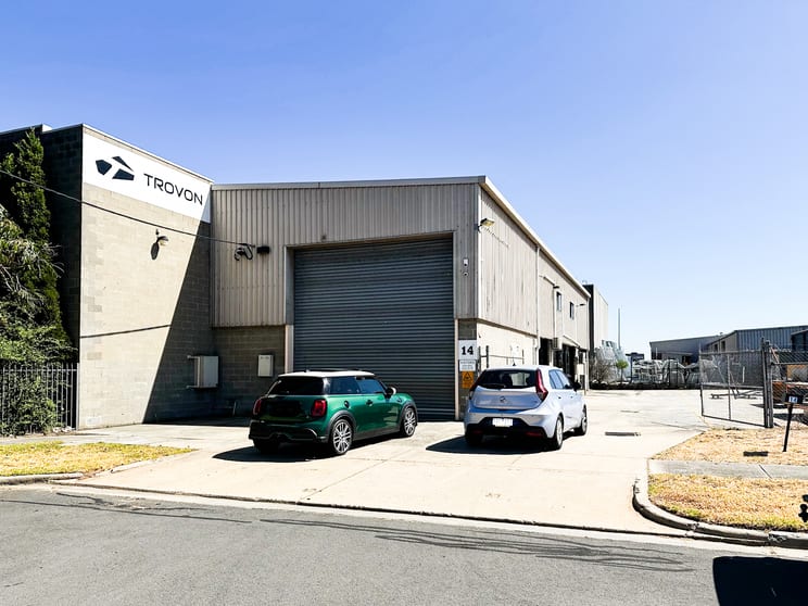 Click to view all images 14 Curie Court Seaford VIC 3198 - Image 1
