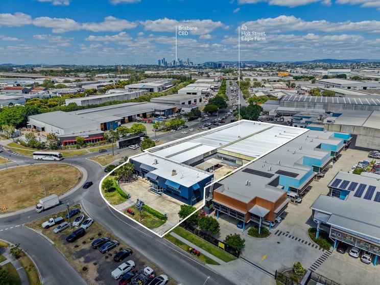 Click to view all images 43 Holt Street Pinkenba QLD 4008 - Image 3