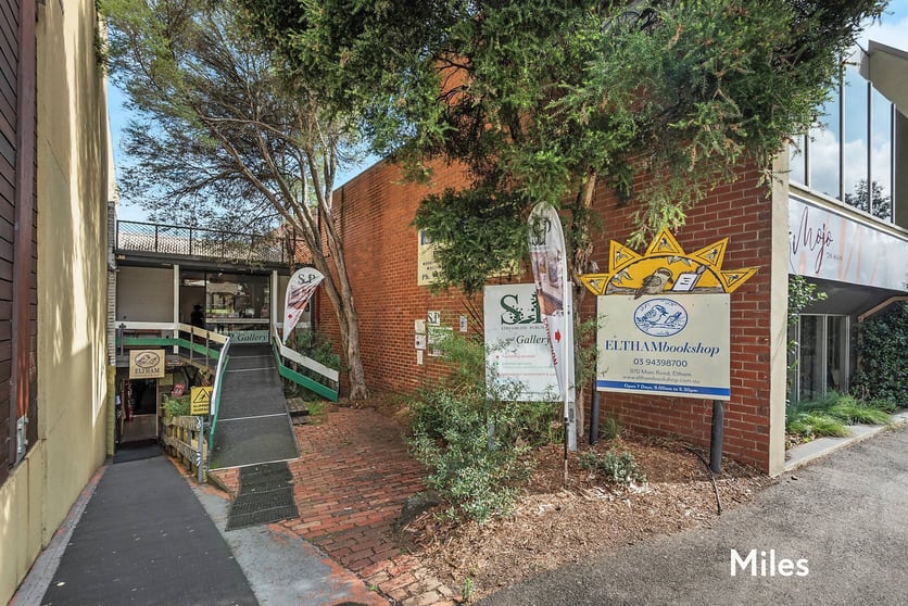 Click to view all images 22 Commercial Place Eltham VIC 3095 - Image 1