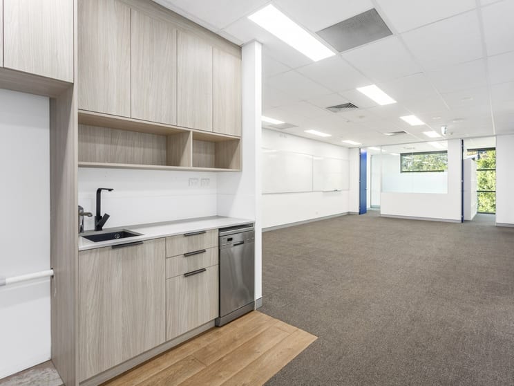 Click to view all images 2.26/14-16 Lexington Drive Bella Vista NSW 2153 - Image 3