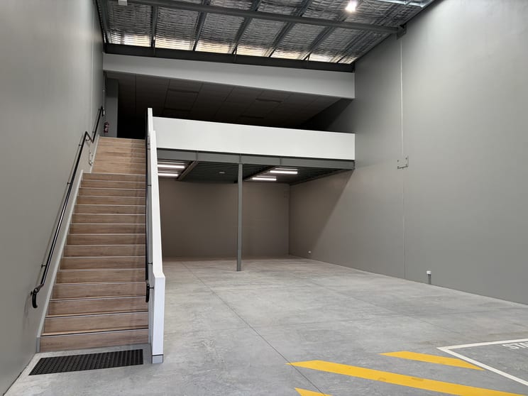 Click to view all images 17/2 Transport Road Yatala QLD 4207 - Image 3