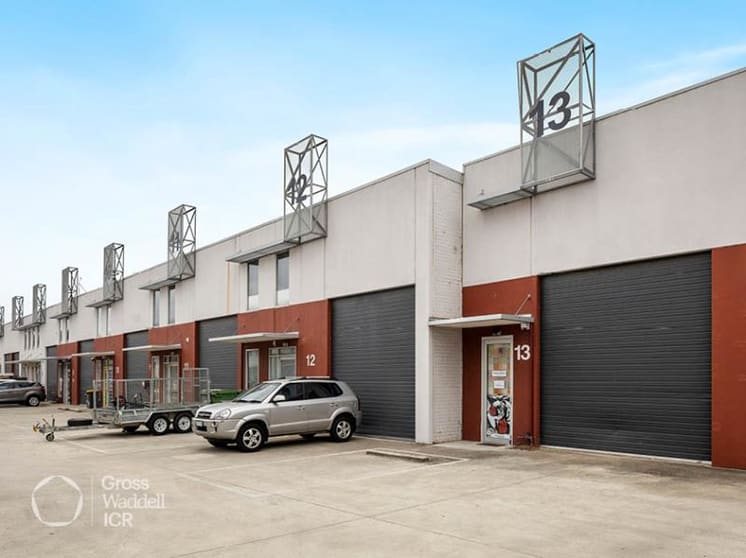 Click to view all images Unit 13,44 Sparks Avenue Fairfield VIC 3078 - Image 2
