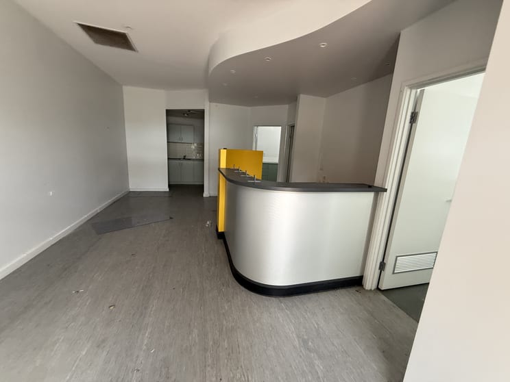 Click to view all images 1/248 Clyde Road Berwick VIC 3806 - Image 2