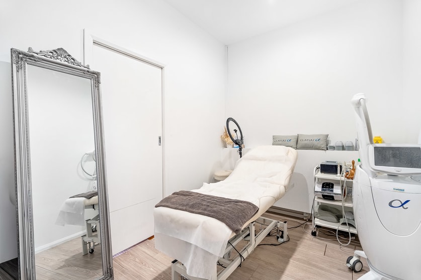Click to view all images 65c Gloucester Road Hurstville NSW 2220 - Image 2