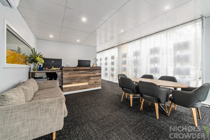 Click to view all images 1/95 Hartnett Drive Seaford VIC 3198 - Image 2