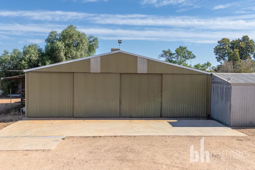 Click to view all images 18412 Sturt Highway Monash SA 5342 - Image 2
