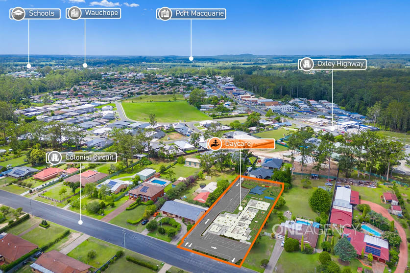 Click to view all images 13 Colonial Circuit Wauchope NSW 2446 - Image 3