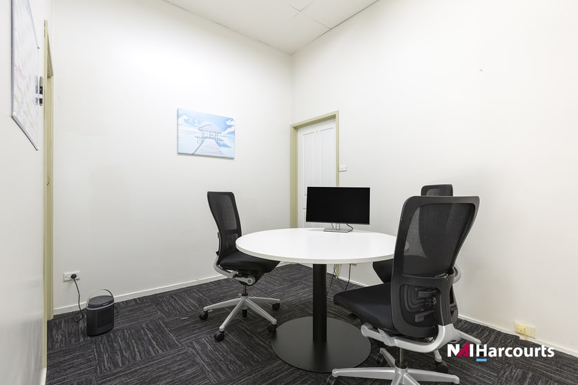 Click to view all images 7 Belmont Square Belmont VIC 3216 - Image 3