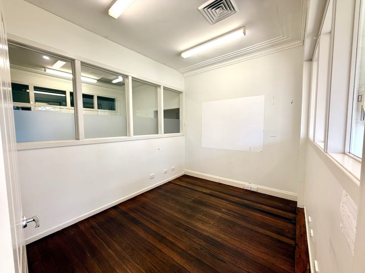 Click to view all images 53 Queen Street Moruya NSW 2537 - Image 3