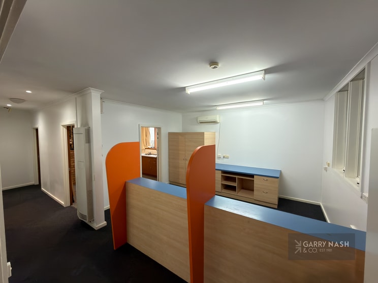 Click to view all images 101 Rowan Street Wangaratta VIC 3677 - Image 2