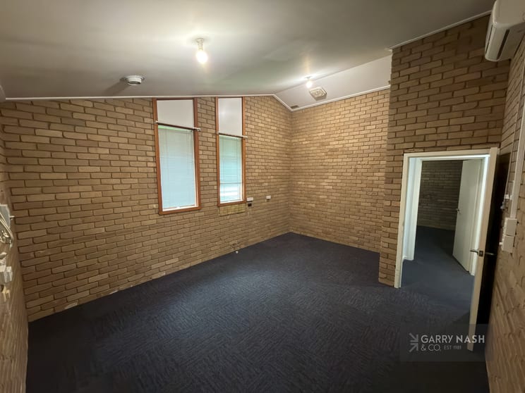 Click to view all images 101 Rowan Street Wangaratta VIC 3677 - Image 3