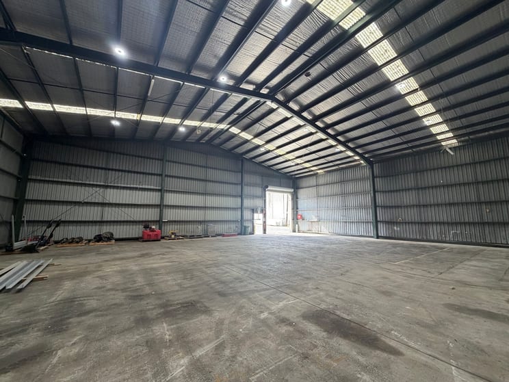 Click to view all images 2/225 Colchester Road Kilsyth VIC 3137 - Image 3