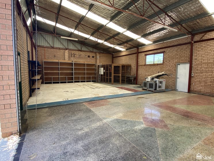 Click to view all images 1/12 Keates Road Armadale WA 6112 - Image 2