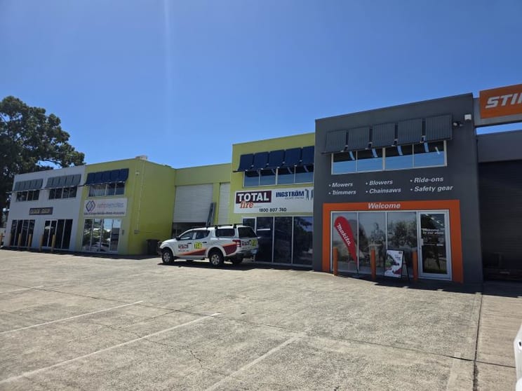 Click to view all images Unit 2/1 McRoyle Street Wacol QLD 4076 - Image 2