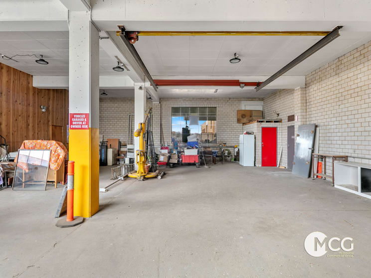 Click to view all images 1 Bailey Avenue Keilor East VIC 3033 - Image 2