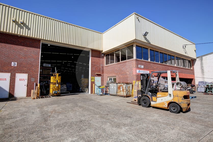 1/3 COOPER STREET Smithfield NSW 2164 - Image 1