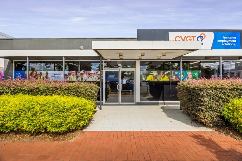 Click to view all images 4/91 Hume Street Wodonga VIC 3690 - Image 2
