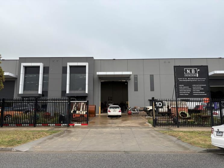 Click to view all images Unit D/1-3 Livestock Way Pakenham VIC 3810 - Image 3