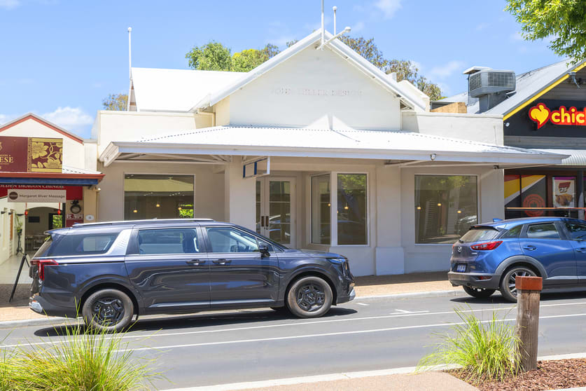 Click to view all images 135 Bussell Highway Margaret River WA 6285 - Image 1