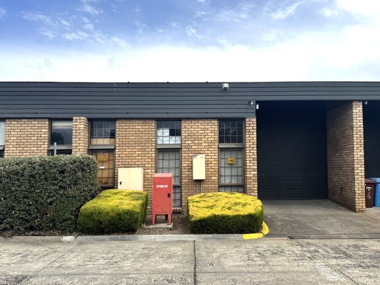 Click to view all images 5/97 Dorset Road Ferntree Gully VIC 3156 - Image 2