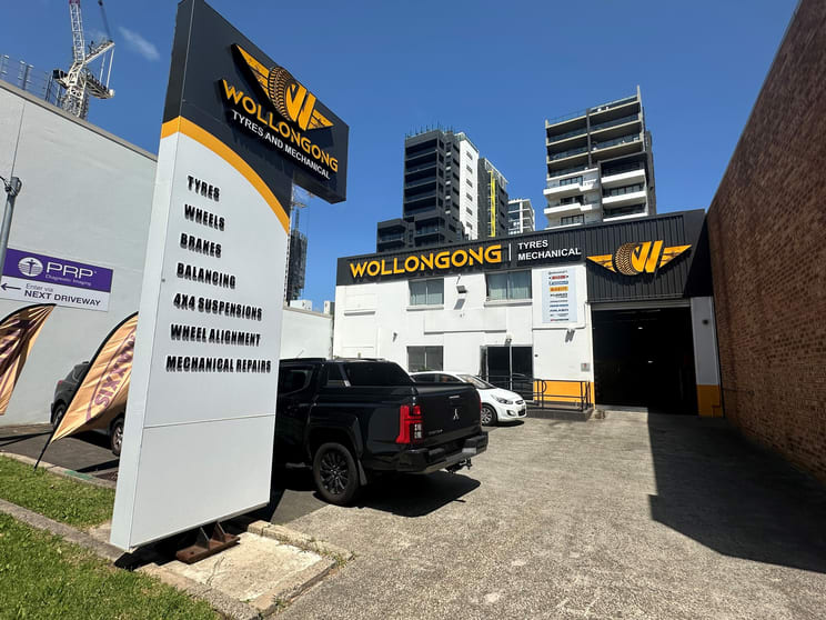 Click to view all images 32 Kenny Street Wollongong NSW 2500 - Image 1