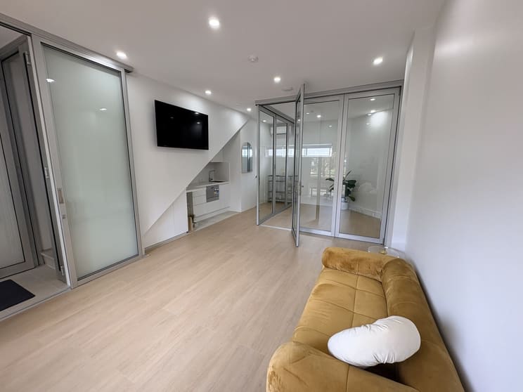 Suite 2/19-21 Central Road Miranda NSW 2228 - Image 1