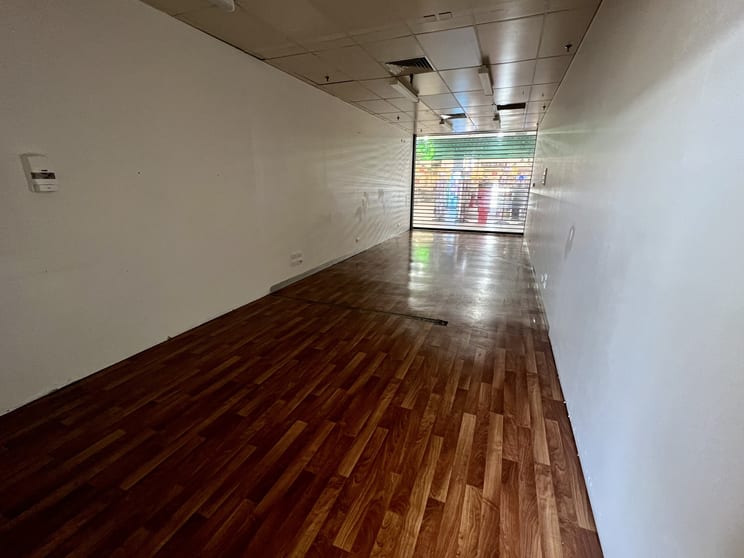 Click to view all images Shop 1 Kincraig Plaza, 26 Robertson Street Naracoorte SA 5271 - Image 3