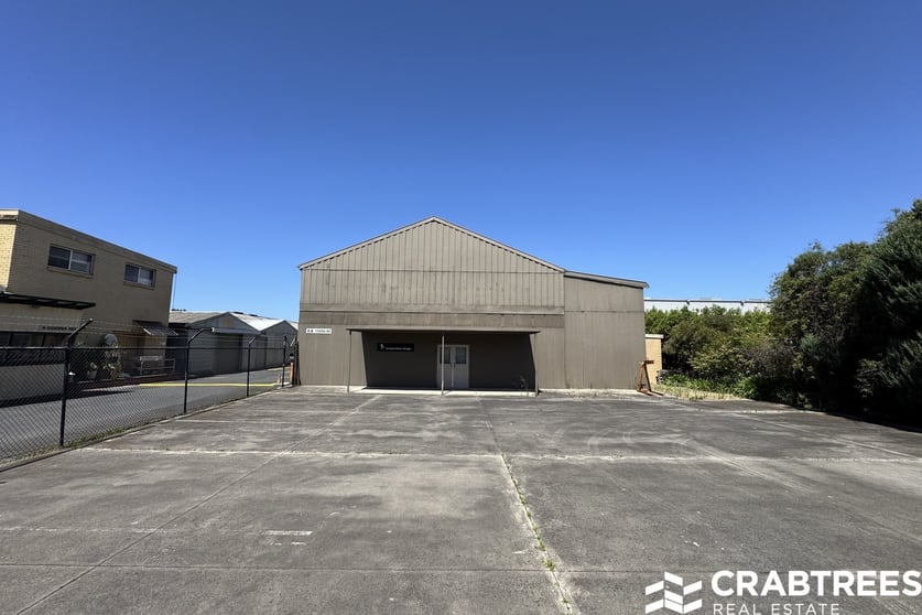 Click to view all images 4A Coora Road Oakleigh South VIC 3167 - Image 1