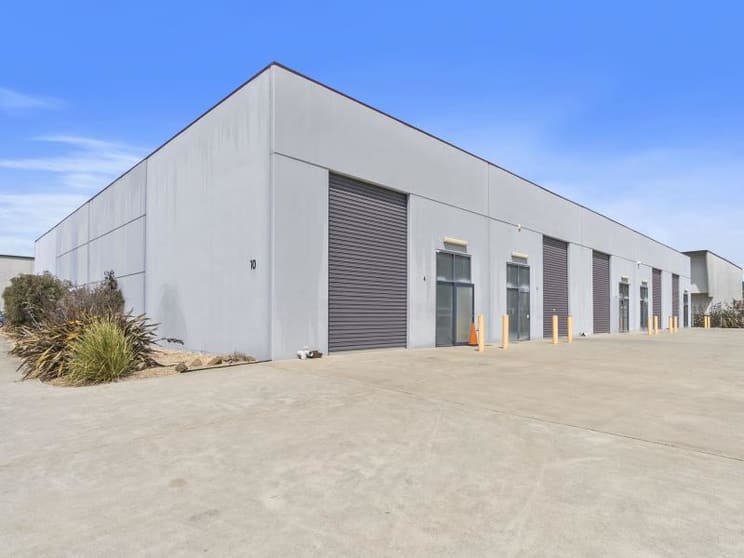 Click to view all images Unit 10/10 Stanton Place Cambridge TAS 7170 - Image 2
