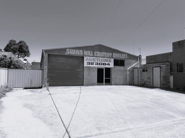 Click to view all images 152 Curlewis Street Swan Hill VIC 3585 - Image 1