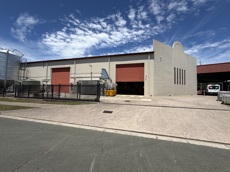 Click to view all images 43 Technology Drive Warana QLD 4575 - Image 1
