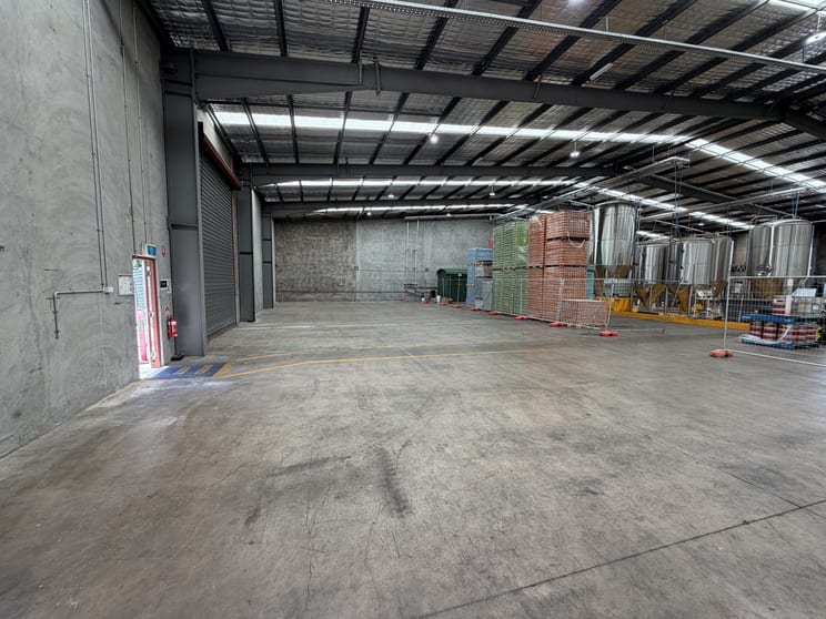 Click to view all images 43 Technology Drive Warana QLD 4575 - Image 2