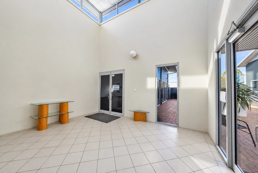 Click to view all images Unit 4/5 Colony Close Tuggerah NSW 2259 - Image 3