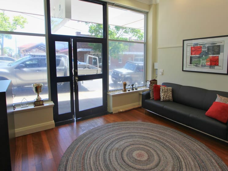 Click to view all images 10 Hill Street Camden NSW 2570 - Image 3