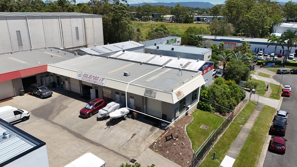 Click to view all images Ashmore QLD 4214 - Image 1