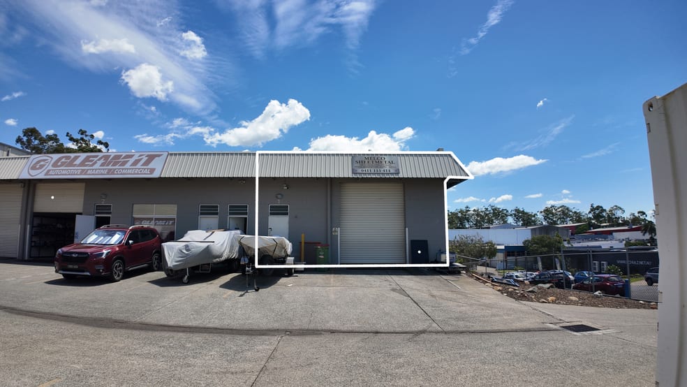 Click to view all images Ashmore QLD 4214 - Image 2